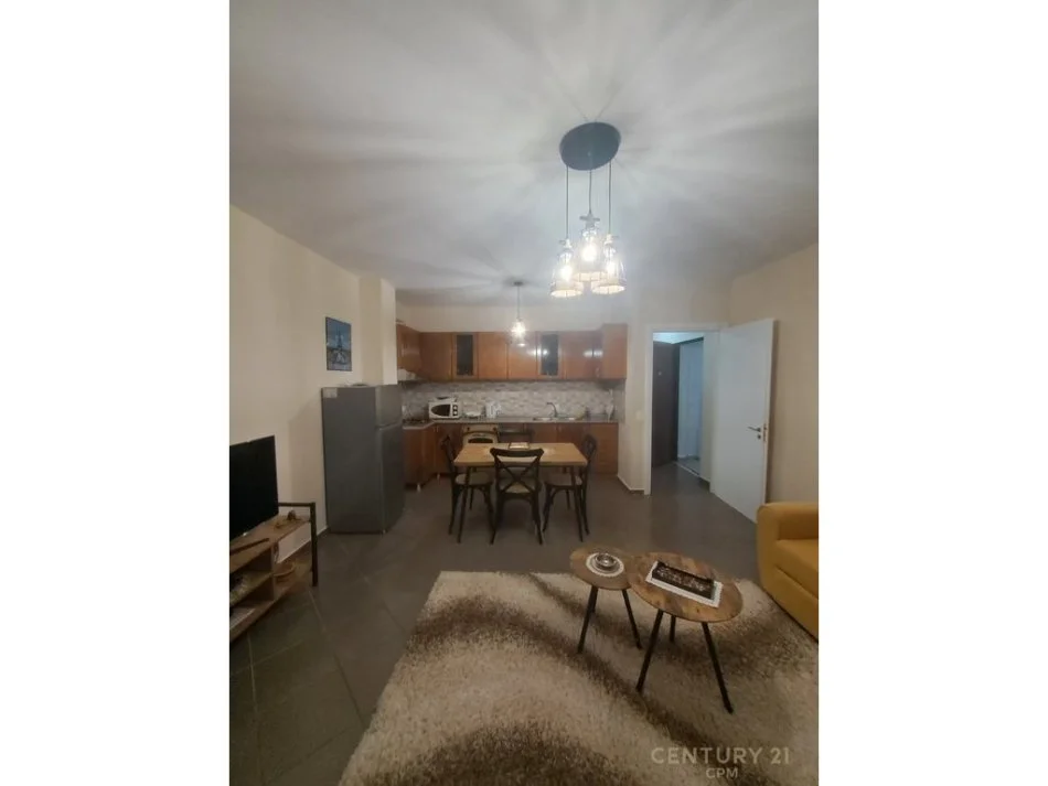 Tirane, jepet me qera apartament 2+1 Kati 6, 79 m² 500 € (Komuna e Parisit)