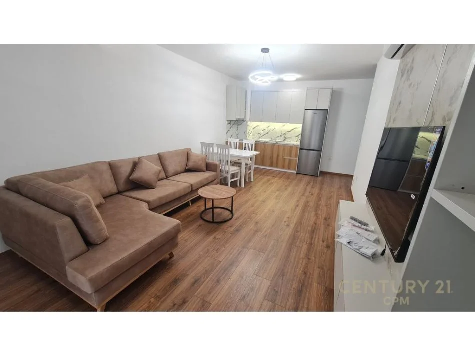 Tirane, jap me qera apartament 1+1+POST PARKIMI , 90 m² 750 € (Kodra e Diellit)