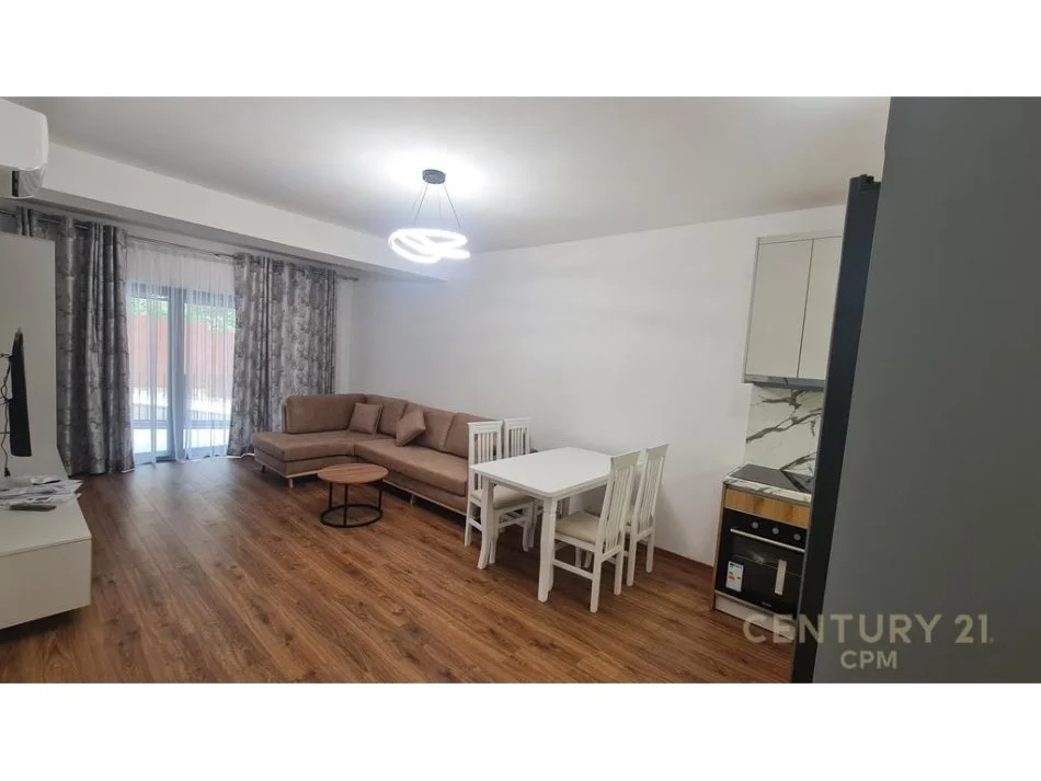 Tirane, jap me qera apartament 1+1+POST PARKIMI , 90 m² 750 € (Kodra e Diellit)