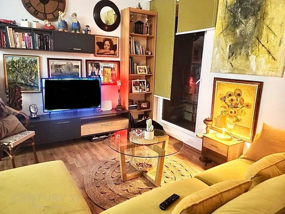 Tirane, shitet apartament 2+1 Kati 8, 82 m² 129.000 € (Rruga Fitnete Vaqari)