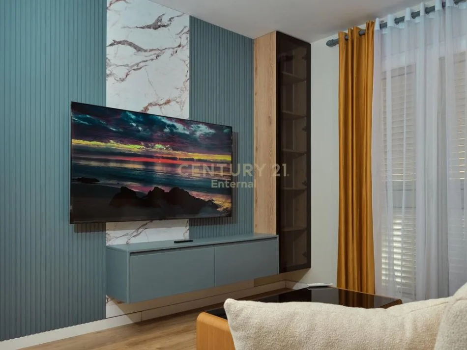 Tirane, shitet apartament 1+1 Kati 5, 44 m² 177.000 € (bllok)