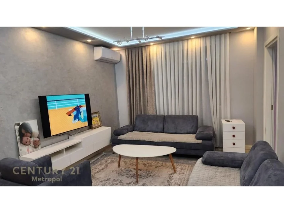 Tirane, shitet apartament 2+1+Ballkon Kati 6, 80 m² 160.000 € (Rruga Artan Lenja)