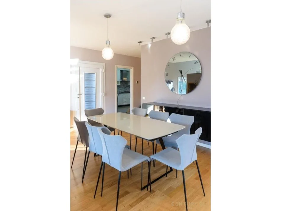 Tirane, jepet me qera 4+1+Aneks+Ballkon Kati 2, 649 m² 3.000 € (Rruga Seit Teqja)