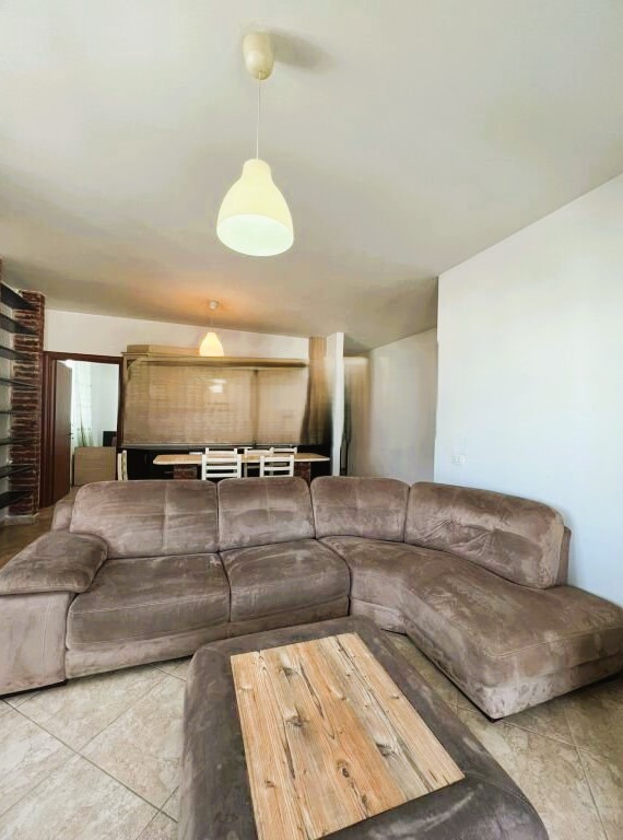Tirane, shitet apartament 3+1+Aneks+Ballkon Kati 8, 105 m² 130.000 € (Yzberisht)
