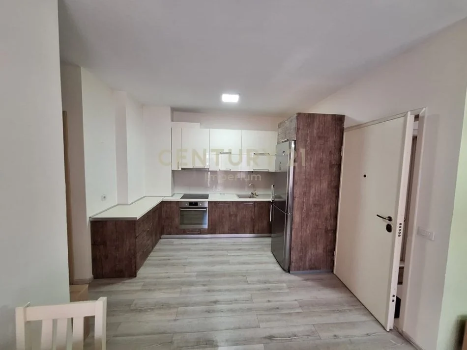 Tirane, shes apartament 2+1+2 , 99 m² 205.000 € (Kopshti Botanik Zoologjik)