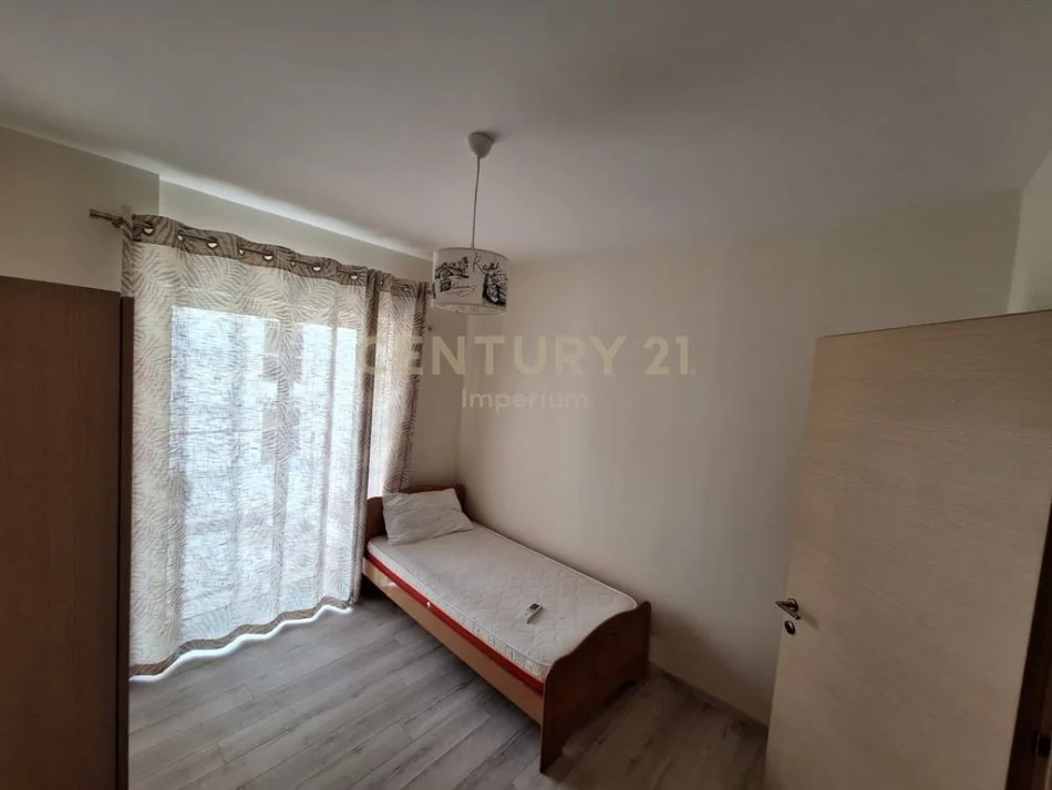 Tirane, shes apartament 2+1+2 , 99 m² 205.000 € (Kopshti Botanik Zoologjik)