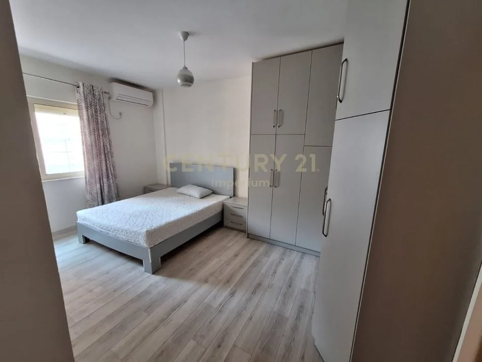 Tirane, shes apartament 2+1+2 , 99 m² 205.000 € (Kopshti Botanik Zoologjik)