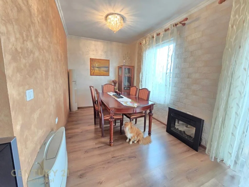 Tirane, jepet me qera apartament 2+1+Ballkon Kati 6, 115 m² 700 € (Metropol114665)