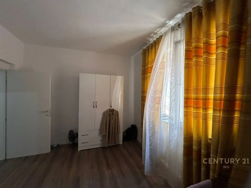 Tirane, shes apartament 2+1 Kati 2, 70 m² 135.000 € (Ish Tregu Eleketrik)