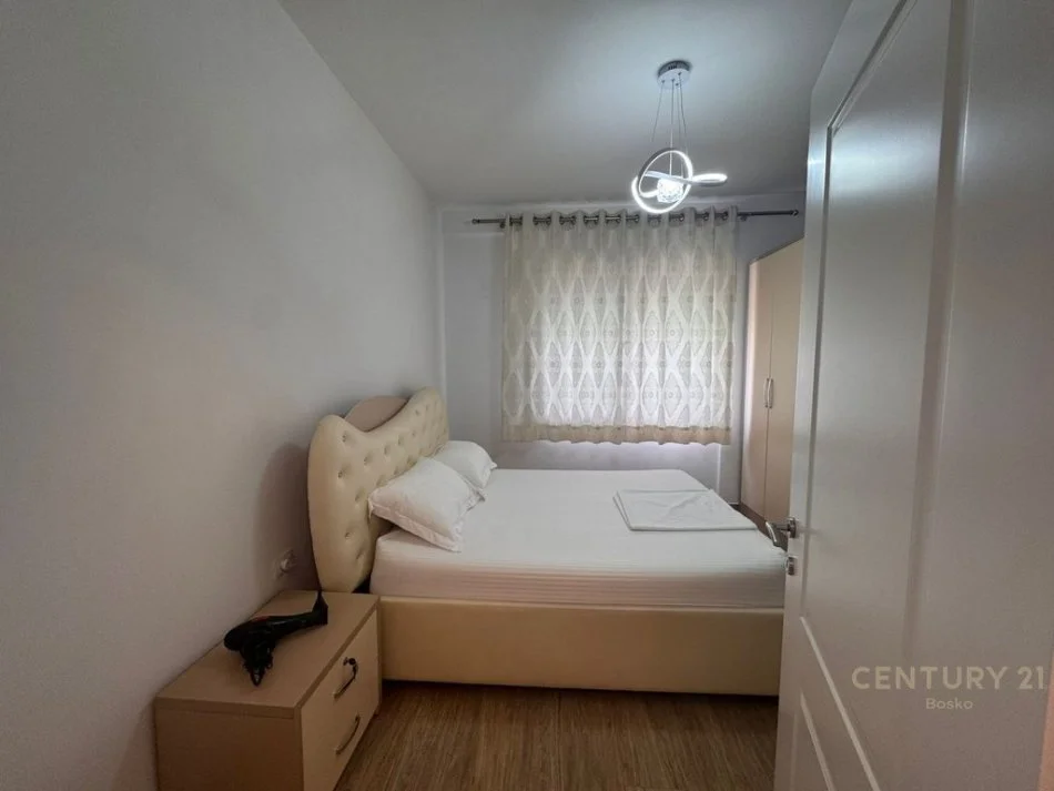 Tirane, shes apartament 1+1 Kati 5, 76 m² 135.000 € (Don Bosko)