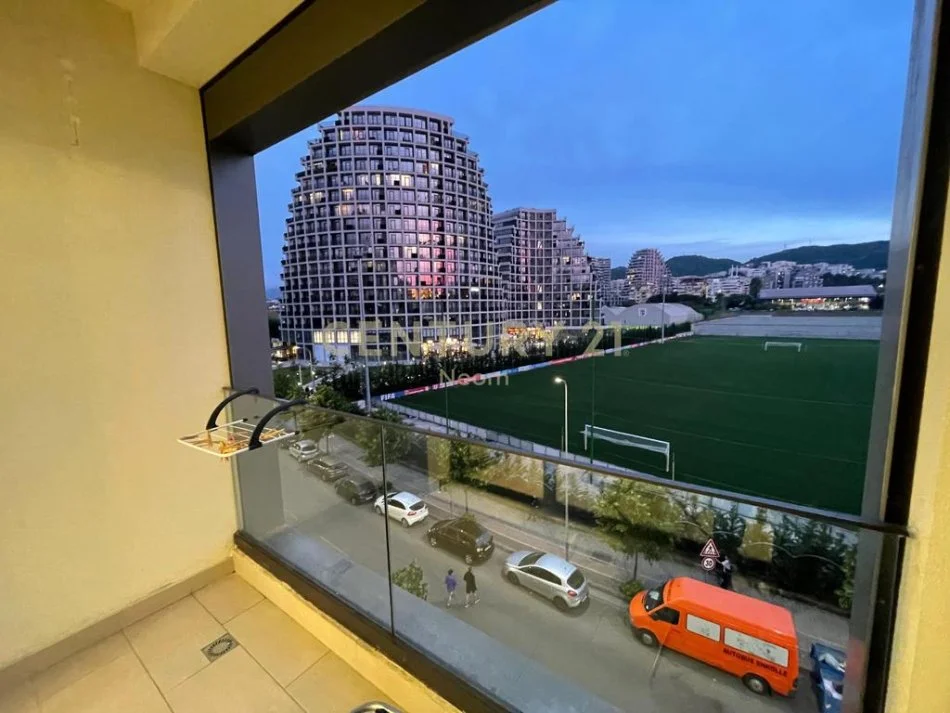 Tirane, jepet me qera apartament 2+1+Aneks+Ballkon Kati 3, 115 m² 1.500 € (Neom114740)