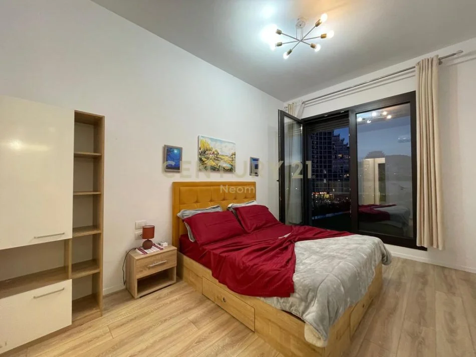 Tirane, jepet me qera apartament 2+1 Kati 3, 115 m² 1.500 € (Rruga Kosovareve)