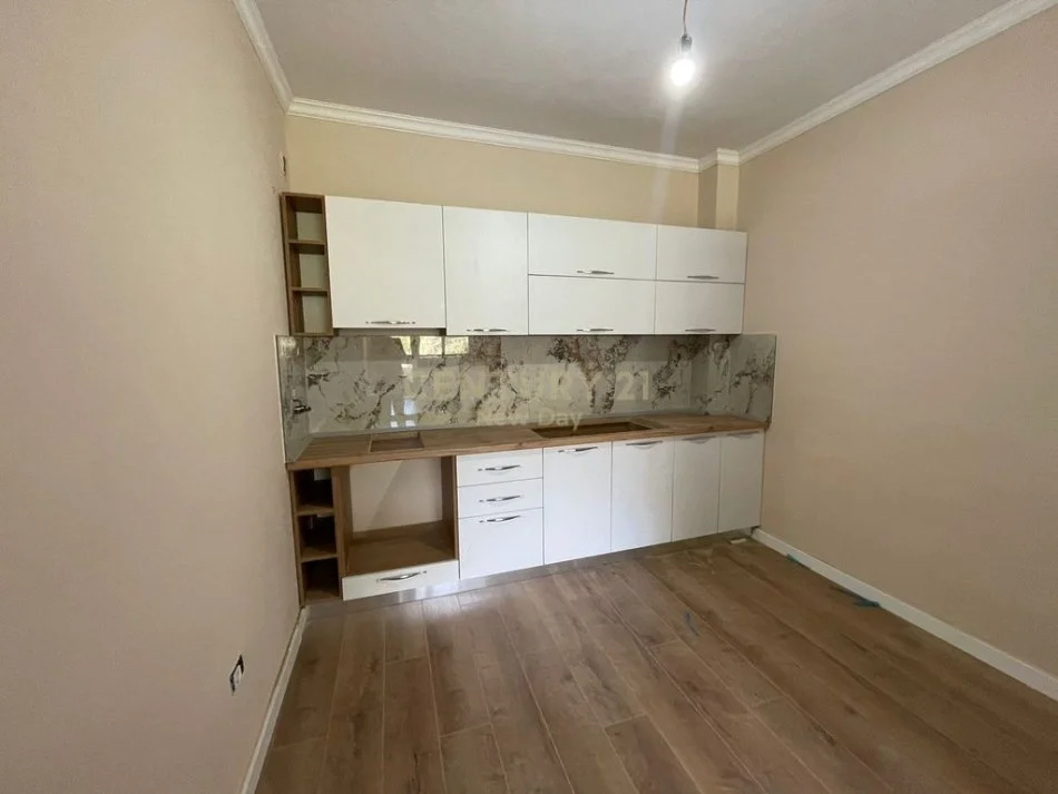 Durres, shitet apartament 1+1 Kati 4, 73 m² 73.000 € (SHITET APARTAMENT 1+1 TEK SHKEMBI I KAVAJES!)