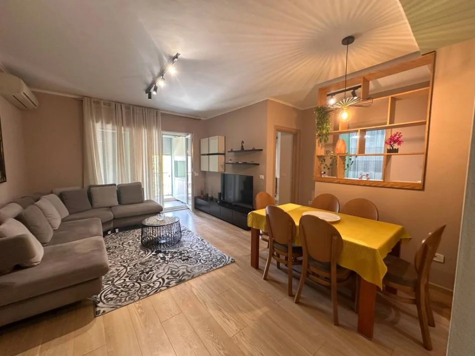 Tirane, shitet apartament 2+1+Ballkon Kati 6, 80 m² 177000 € (DON BOSKO)