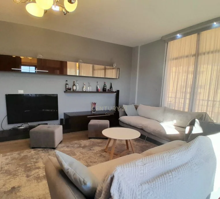 Vlore, shitet apartament 2+1 Kati 4, 125 m² 150.000 € (Rruga e re)
