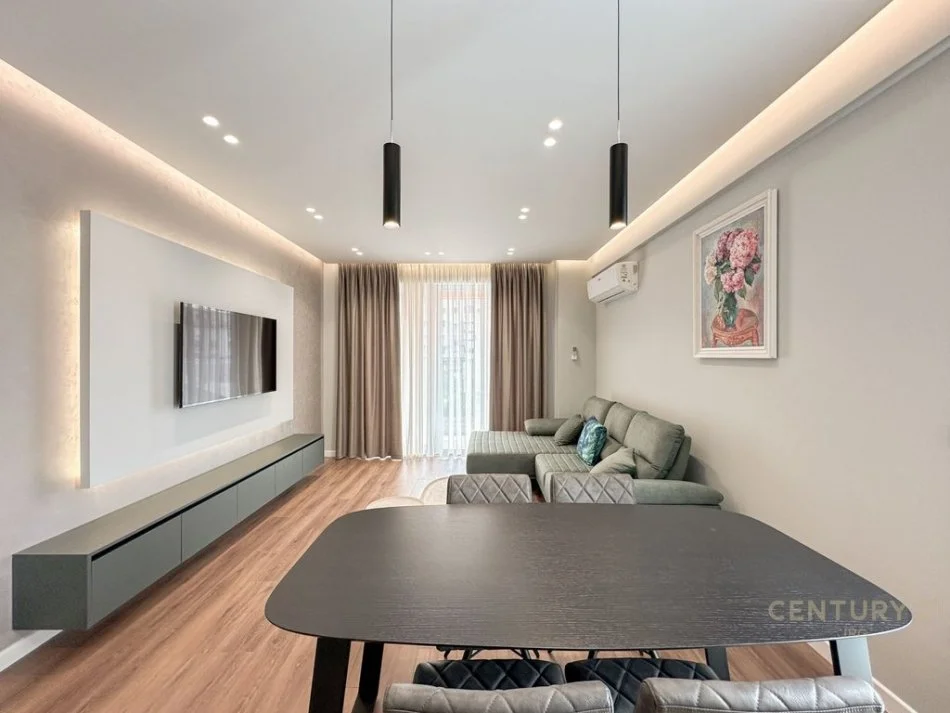 Tirane, jepet me qera apartament 2+1 Kati 4, 120 m² 1.000 € (rruga muhamet gjollesha)
