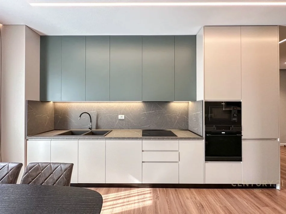 Tirane, jepet me qera apartament 2+1 Kati 4, 120 m² 1.000 € (rruga muhamet gjollesha)