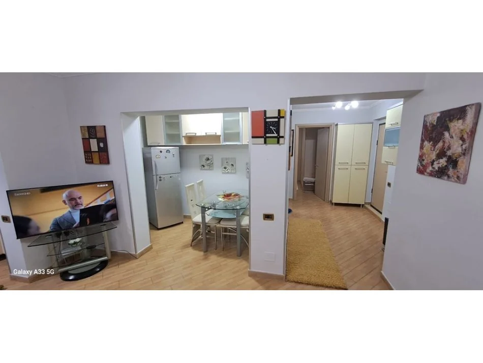 Tirane, jepet me qera apartament 1+1 Kati 3, 51 m² 500 € 