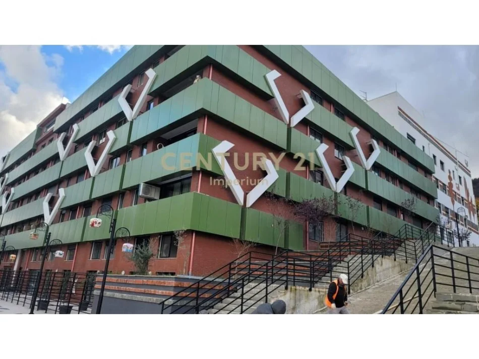 Tirane, shes apartament 2+1+2 , 124 m² 205.000 € (Kodra e Diellit)