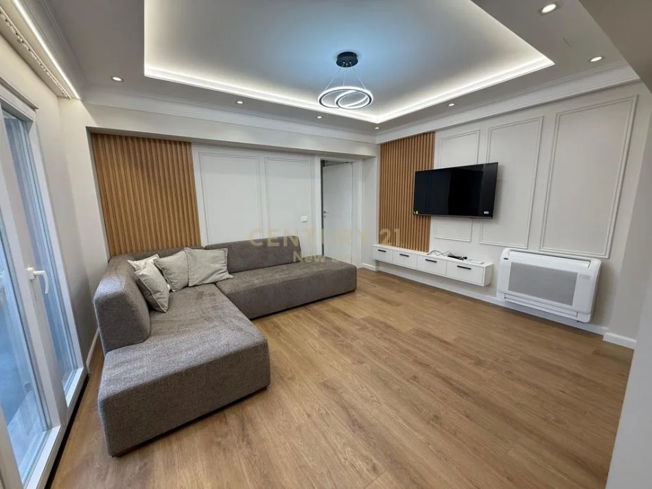 Durres, jepet me qera apartament 1+1 , 50 m² 500 € (Bluestar Durres)