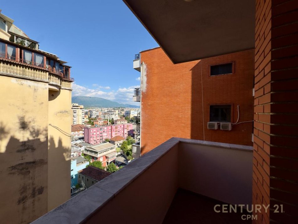 Tirane, jepet me qera apartament 1+1 Kati 12, 85 m² 550 € (9 KATESHET)