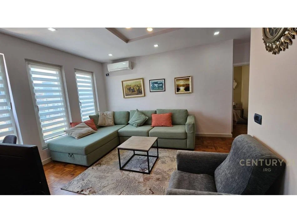 Tirane, shitet apartament 2+1+Ballkon Kati 6, 82 m² 220.000 € (Rruga Islam Alla)