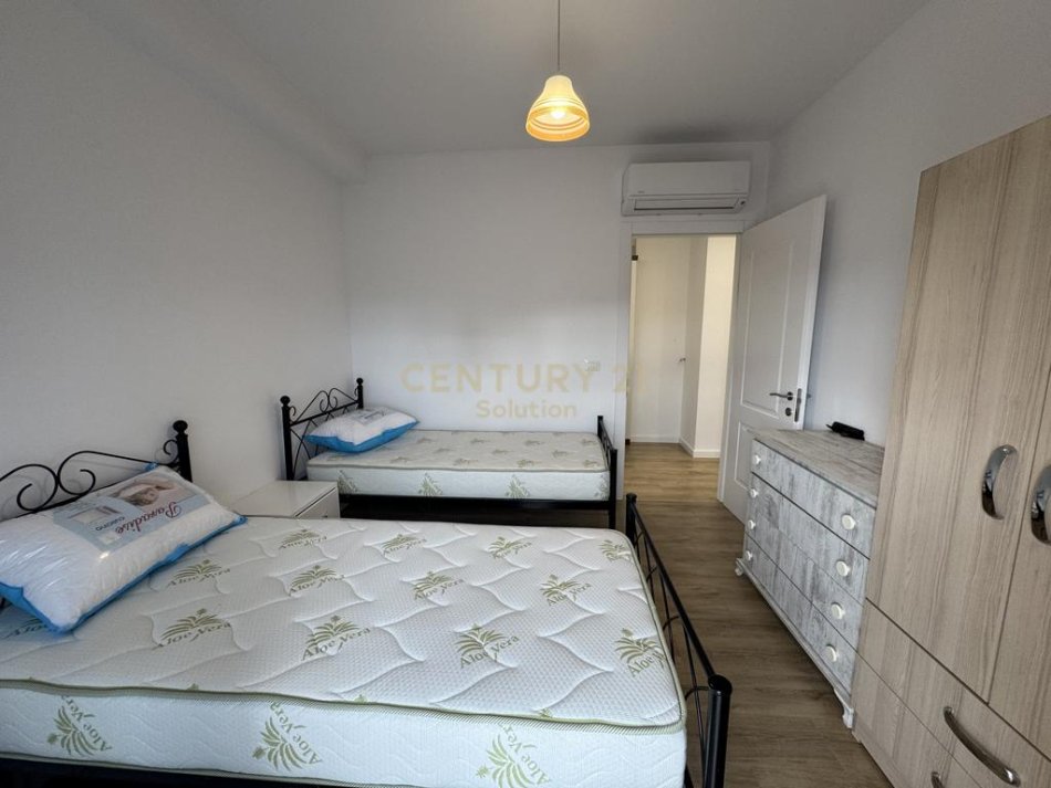 Tirane, jepet me qera apartament 2+1 Kati 4, 84 m² 600 € (RRUGA E DIBRES)