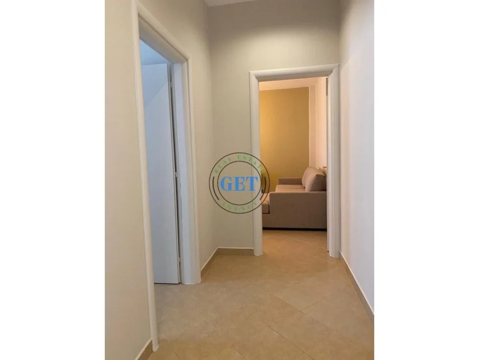 Durres, jepet me qera apartament 1+1+Ballkon Kati 6, 450 m² 450 € 