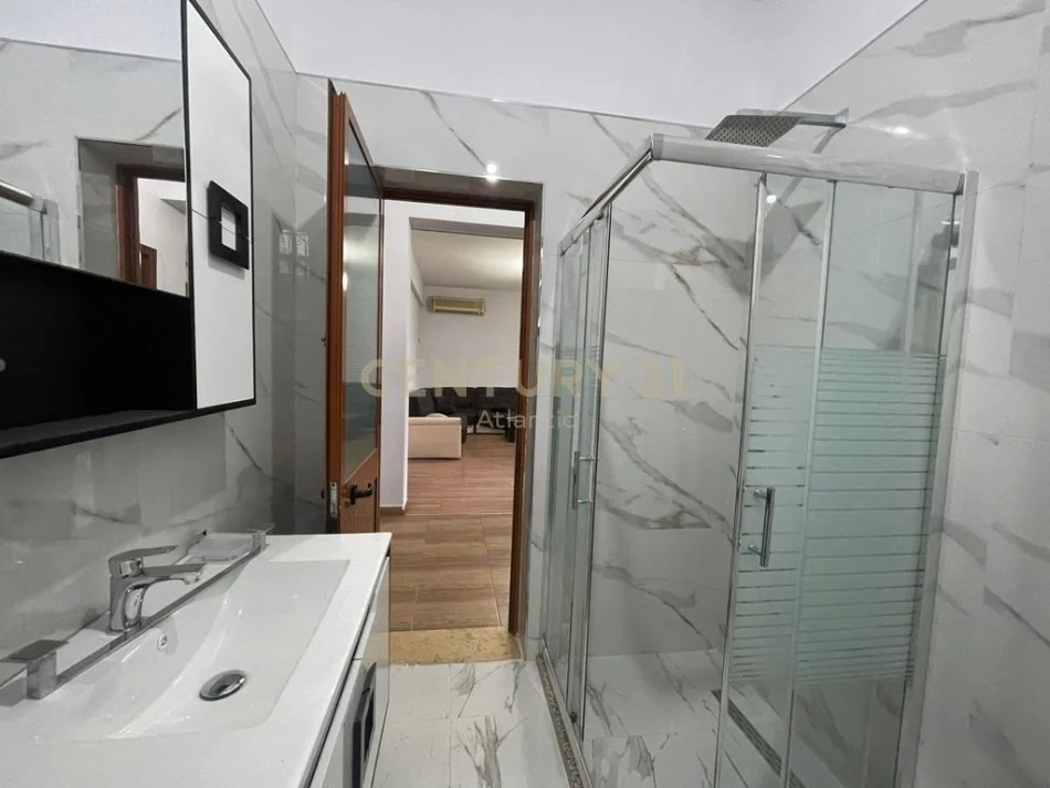 shitet apartament 2+1+Aneks+Ballkon Kati 1, 291 m² 150.000 € (Ish Kenet Durres)