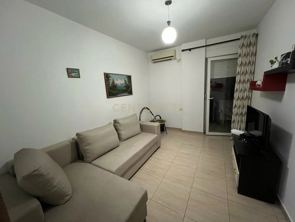 Tirane, shitet apartament 2+1 Kati 3, 76 m² 150.000 € (Rruga e Elbasanit)