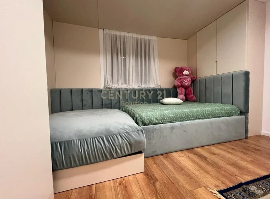 Tirane, jepet me qera apartament Kati 8, 100 m² 1.000 € (Ish Parku)