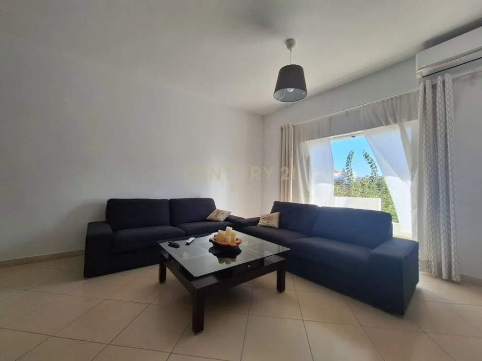 Durres, jepet me qera 2+1+Ballkon Kati 2, 129 m² 450 € (Shkozet)