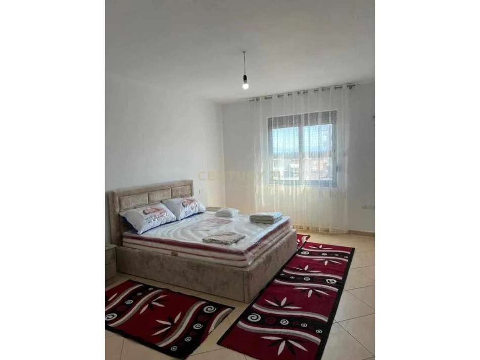 Durres, jepet me qera apartament 1+1 Kati 5, 82 m² 350 € (Stadiumi Durres)