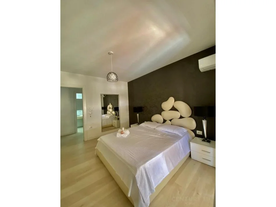 Tirane, jepet me qera apartament 1+1 Kati 7, 77 m² 650 € (Rruga Margarita Tutulani)