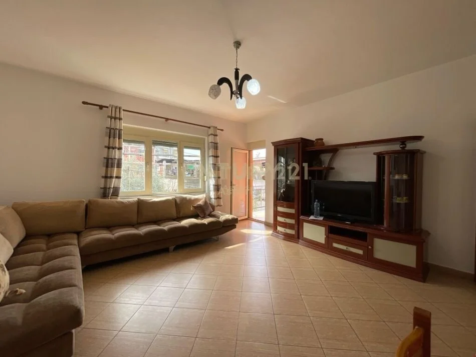 Tirane, shitet apartament Kati 2, 109 m² 