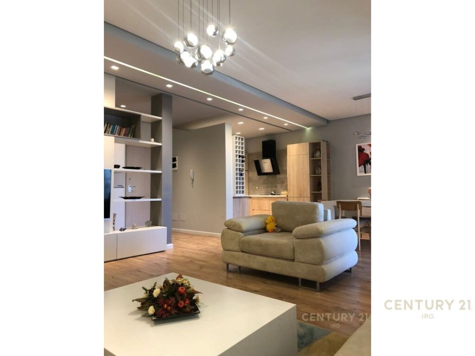 Tirane, shitet apartament 3+1+Ballkon , 142 m² 390.500 € (Kopshti Zoologjik)