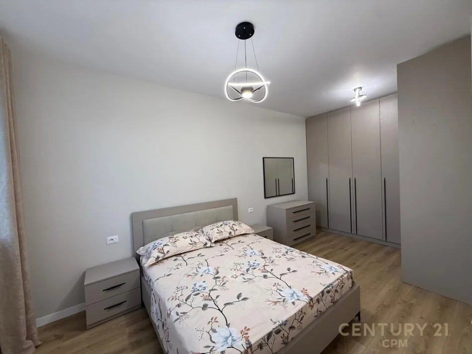 Tirane, jepet me qera apartament 1+1 Kati 6, 66 m² 600 € (Fusha e Aviacionit)