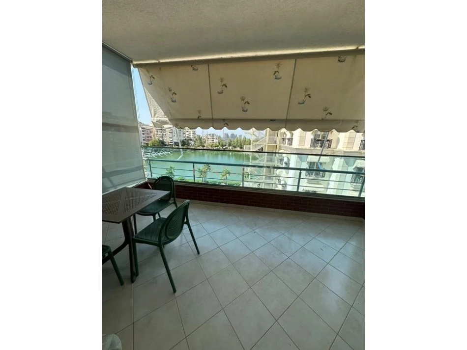 Durres, jepet me qera apartament 3+1+Ballkon Kati 4, 130 m² 1.200 € (Liqeni i Thatë, Tirane!)