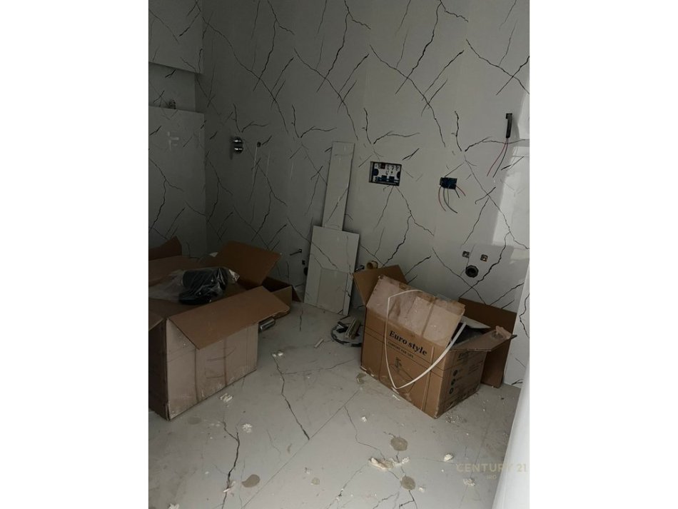 Tirane, shitet apartament 2+1+Ballkon Kati 3, 108 m² 185.000 € (JORDAN MISJA)