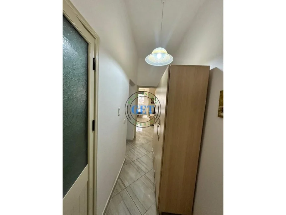 Durres, jepet me qera , 40 m² 200 € (Plazh, zona Antalia)