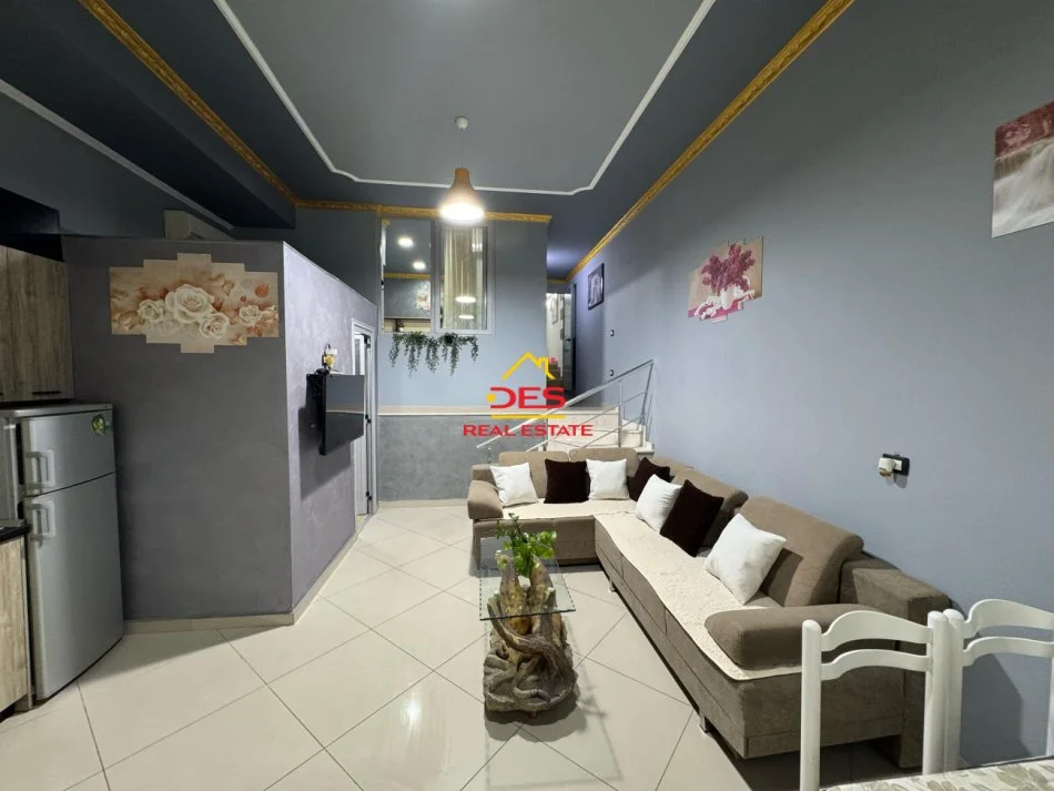 Vlore, shitet apartament 2+1+Ballkon Kati 0, 55 m² 120.000 € (Rruga Murat Tërbaçi)