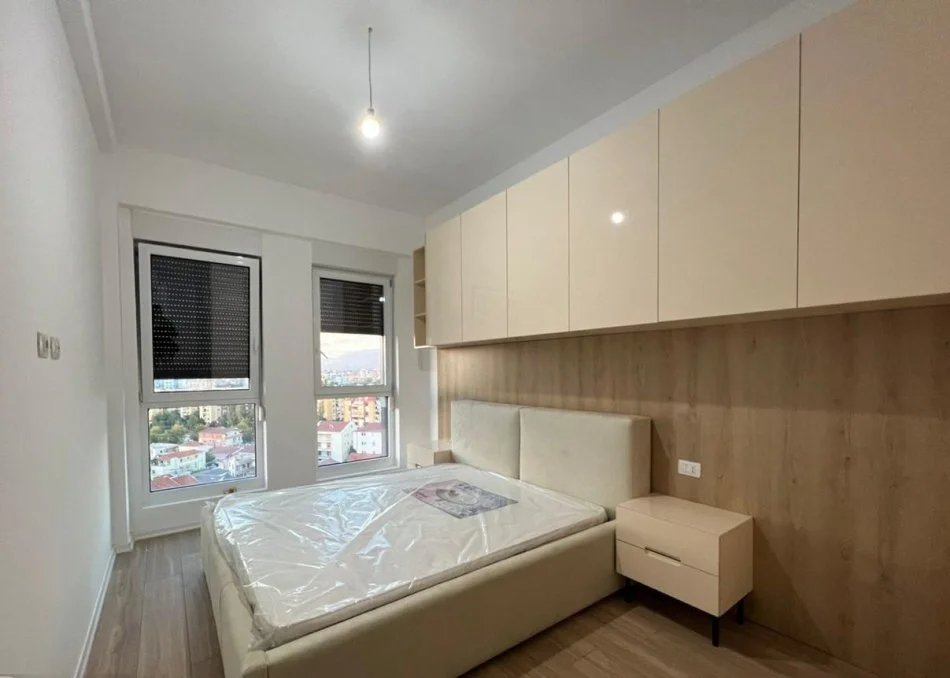 Tirane, jepet me qera apartament 1+1 Kati 11, 69 m² 550 € (21 Dhjetori)