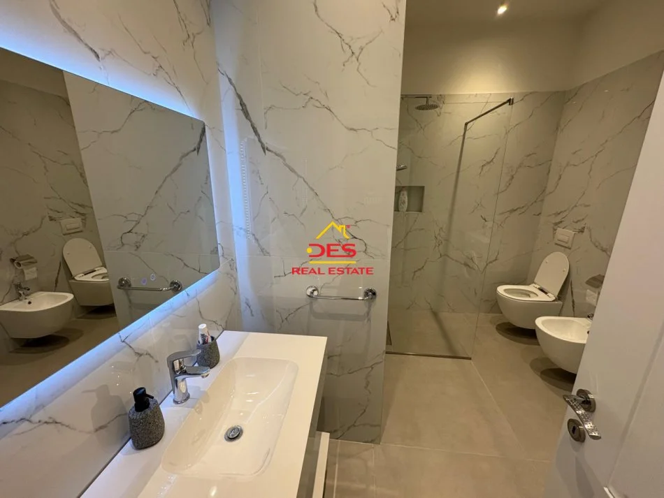 Vlore, shitet apartament Kati 0, 185 m² (Lungomare)