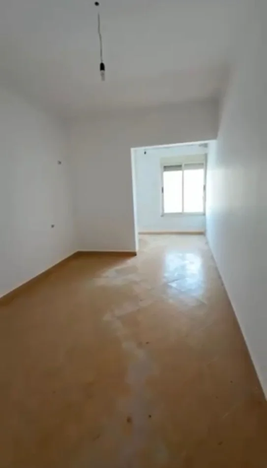 Durres, shitet apartament 1+1 Kati 8, 75 m² 75.000 € (Plepa)