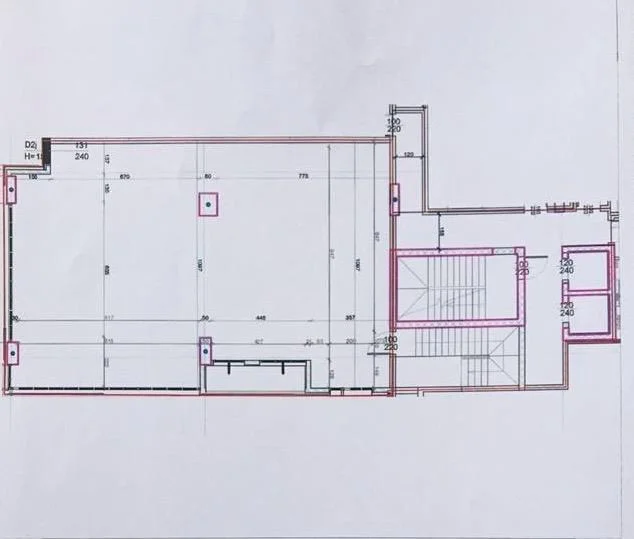 Tirane, jepet me qera ambjent biznesi Kati 1, 230 m² 3.500 € (Farmacia 10 prane spitalit Nene Tereza)