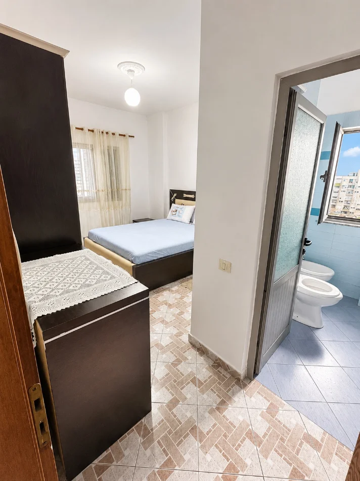 Tirane, jepet me qera apartament 2+1+Aneks+Ballkon Kati 7, 95 m² 480 € (Astir)