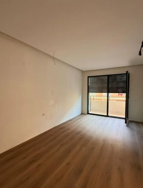Tirane, shitet apartament 2+1 Kati 3, 118 m² 330.000 € (Prane Hotel Radisson)