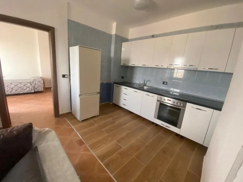 Tirane, jap me qera apartament 2+1+Ballkon Kati 8, 95 m² 600 € (PERBALLE DELIJORGJIT TE NELA)
