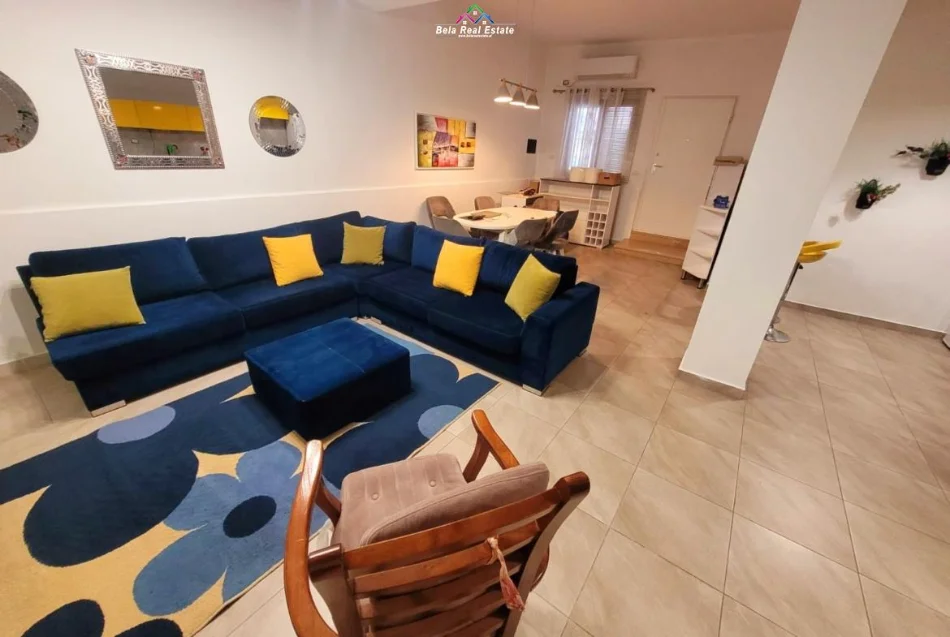 Tirane, jepet me qera Vile 1+1+Ballkon Kati 1, 100 m² 580 € (rruga bardhyl)
