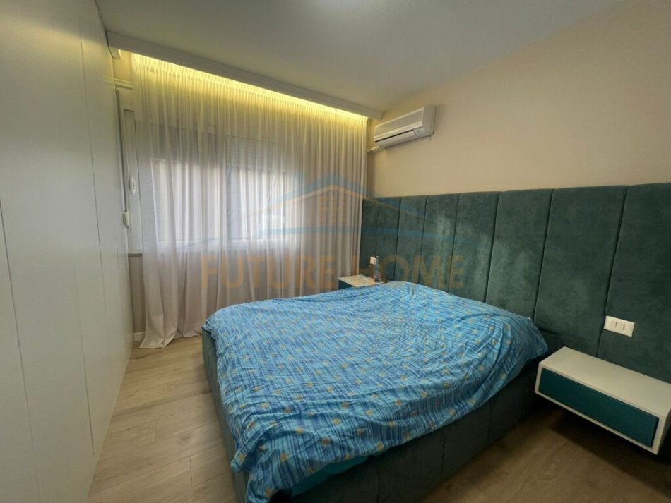 Tirane, shitet apartament 2+1+Ballkon Kati 1, 113 m² 215.000 € (Zogu i Zi)